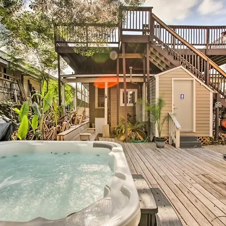 New Orleans Home With Hot Tub, Near French Quarter!